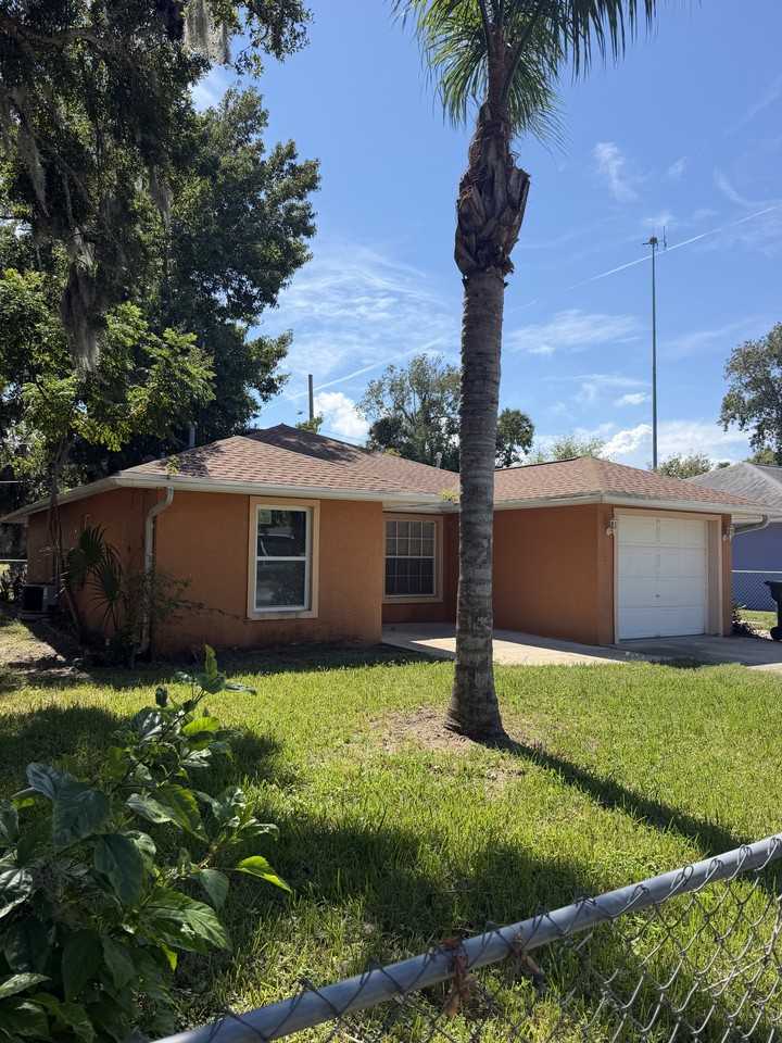 713 Ellen St #NA - Photo 2 of 20