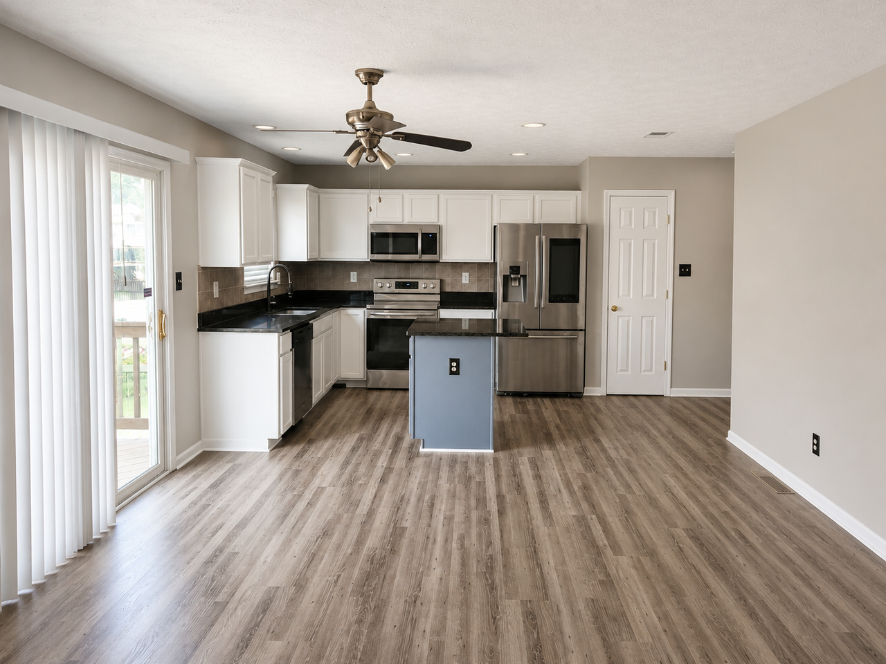 2806 Captains Cove Ct #NA - Photo 3 of 12
