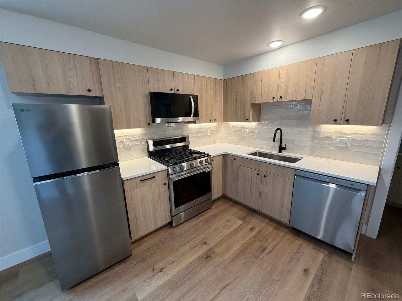 309 Grand Review Drive #301 - Photo 7 of 16