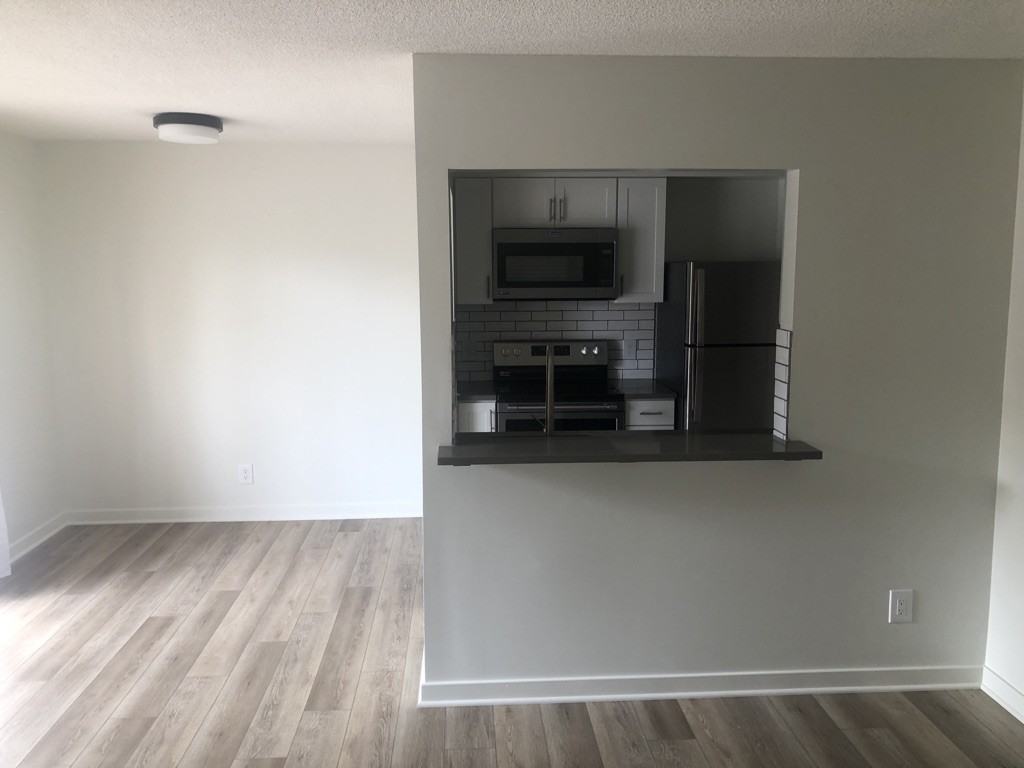 4515 Jefferson St #2 - Photo 4 of 14