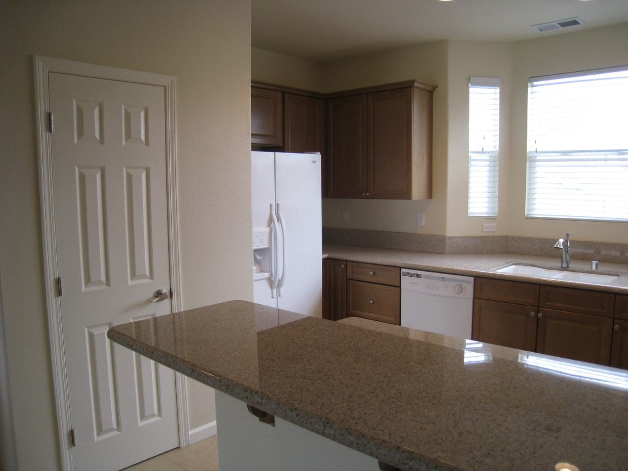 2211 Virginia Lake Way #2211 - Photo 7 of 17