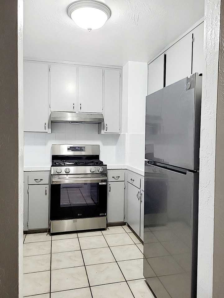 7000 N Half Moon Dr #D - Photo 3 of 14