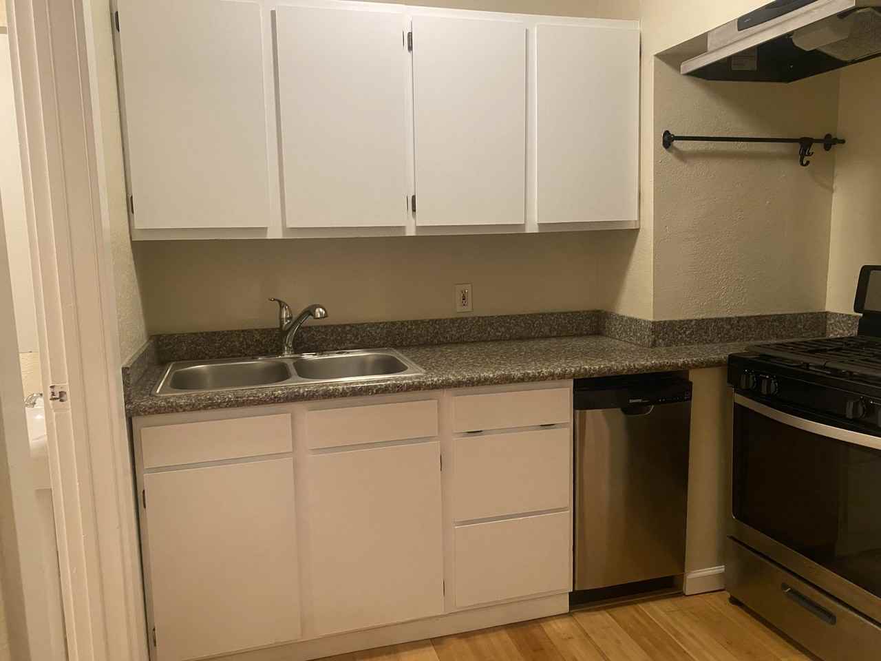 Ne 76th Ave #3 - Photo 3 of 4
