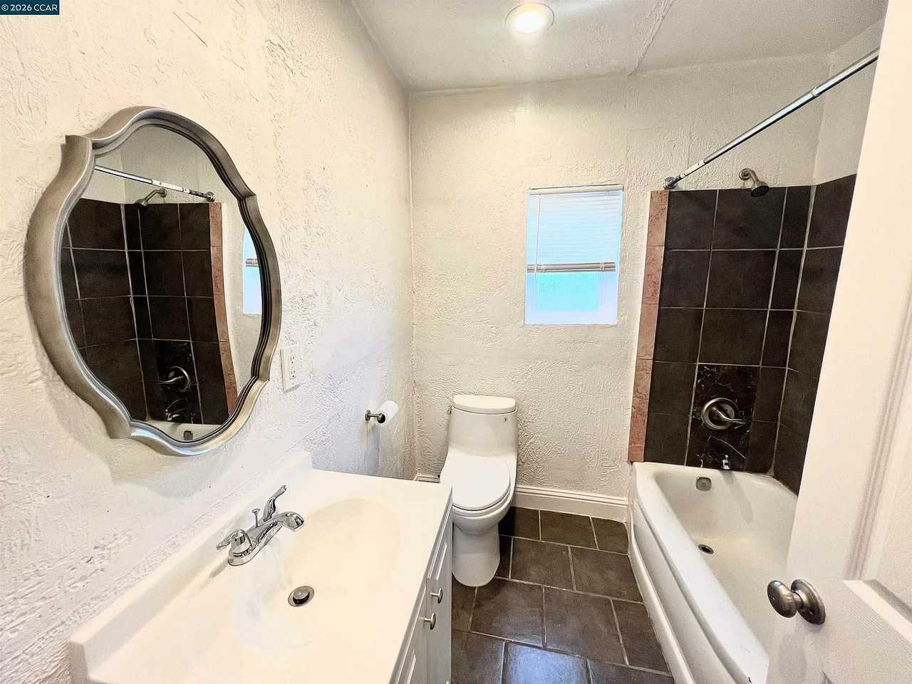 1709 Peralta St #1709 - Photo 3 of 20