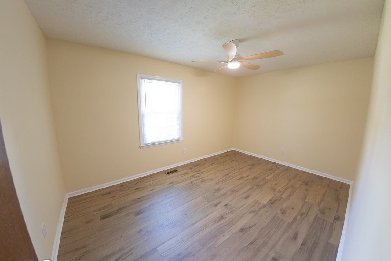 201 Berkshire Dr #NA - Photo 7 of 12