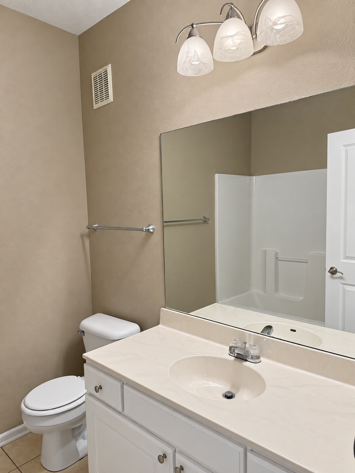 Fabulous Jordan Creek - Photo 5 of 25