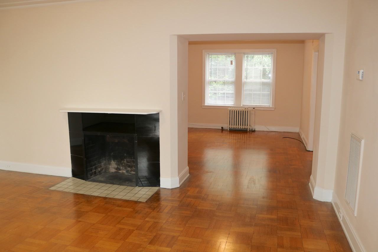 3222 Country Club Rd #1 - Photo 7 of 31