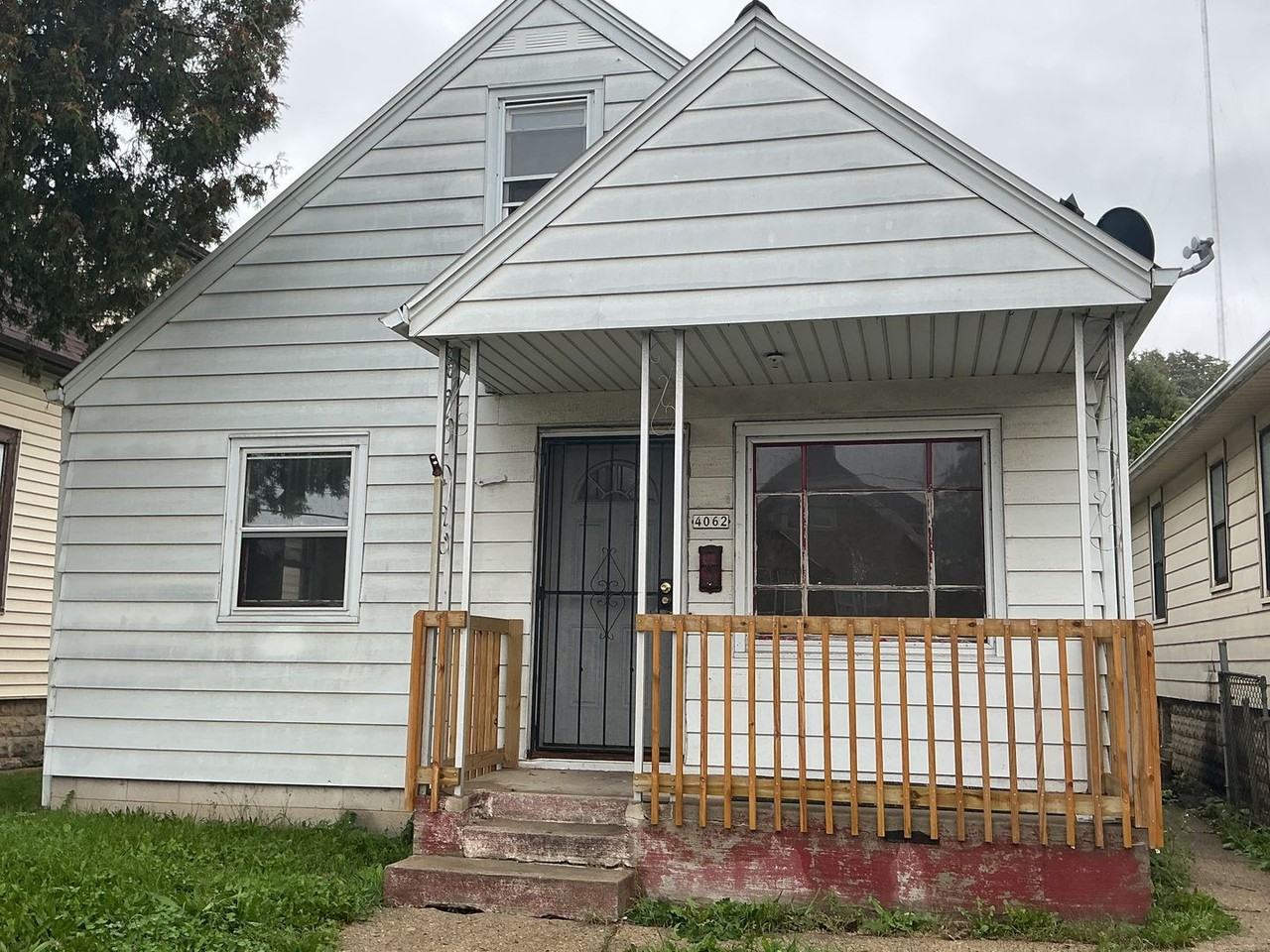 4062 N 7th St - Photo 2 of 14