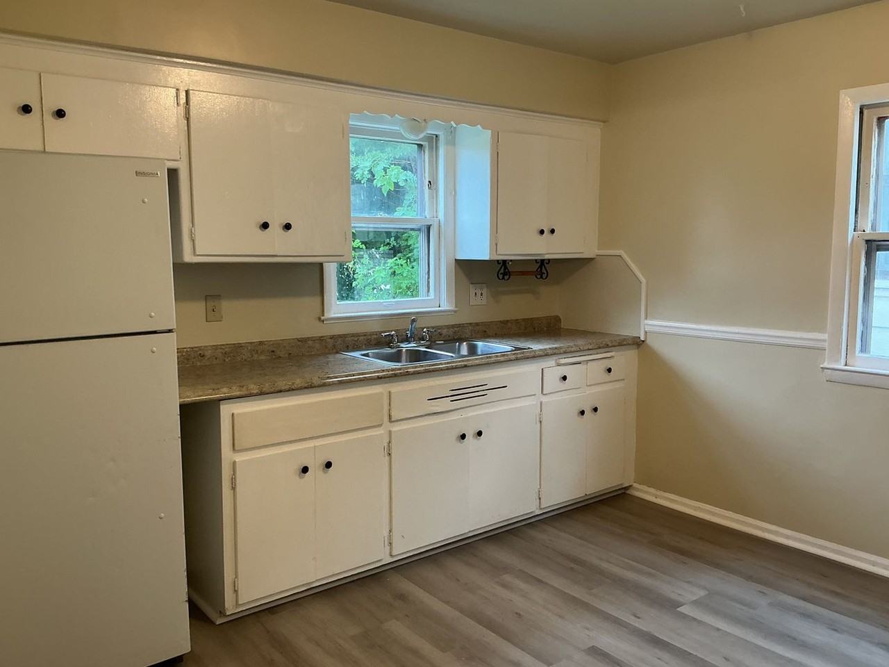 4062 N 7th St - Photo 5 of 14