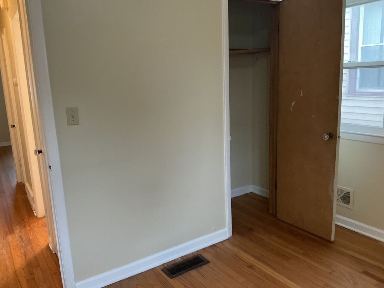 4062 N 7th St - Photo 6 of 14
