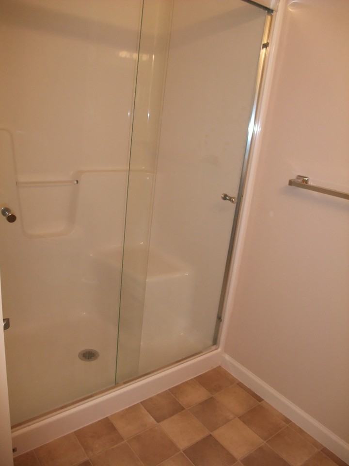 2001 Lyon St Se - Photo 6 of 7