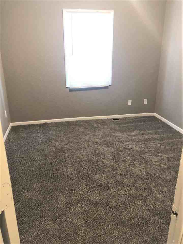 786 Osage St - Photo 6 of 11