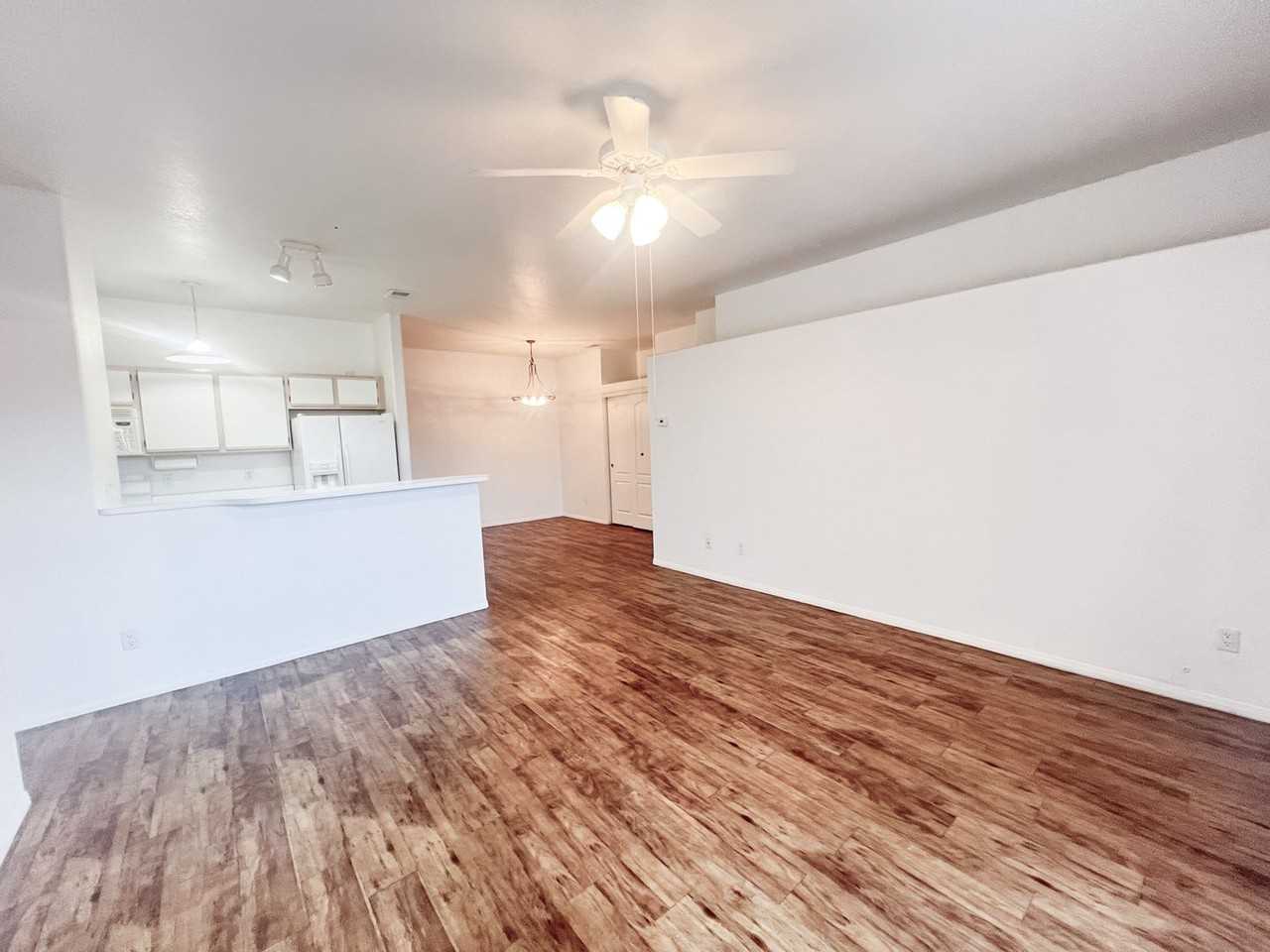 985 E Mingus Ave #311 - Photo 3 of 26