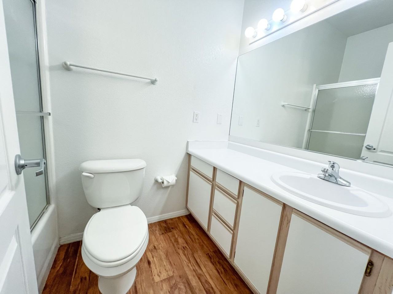 985 E Mingus Ave #311 - Photo 6 of 26