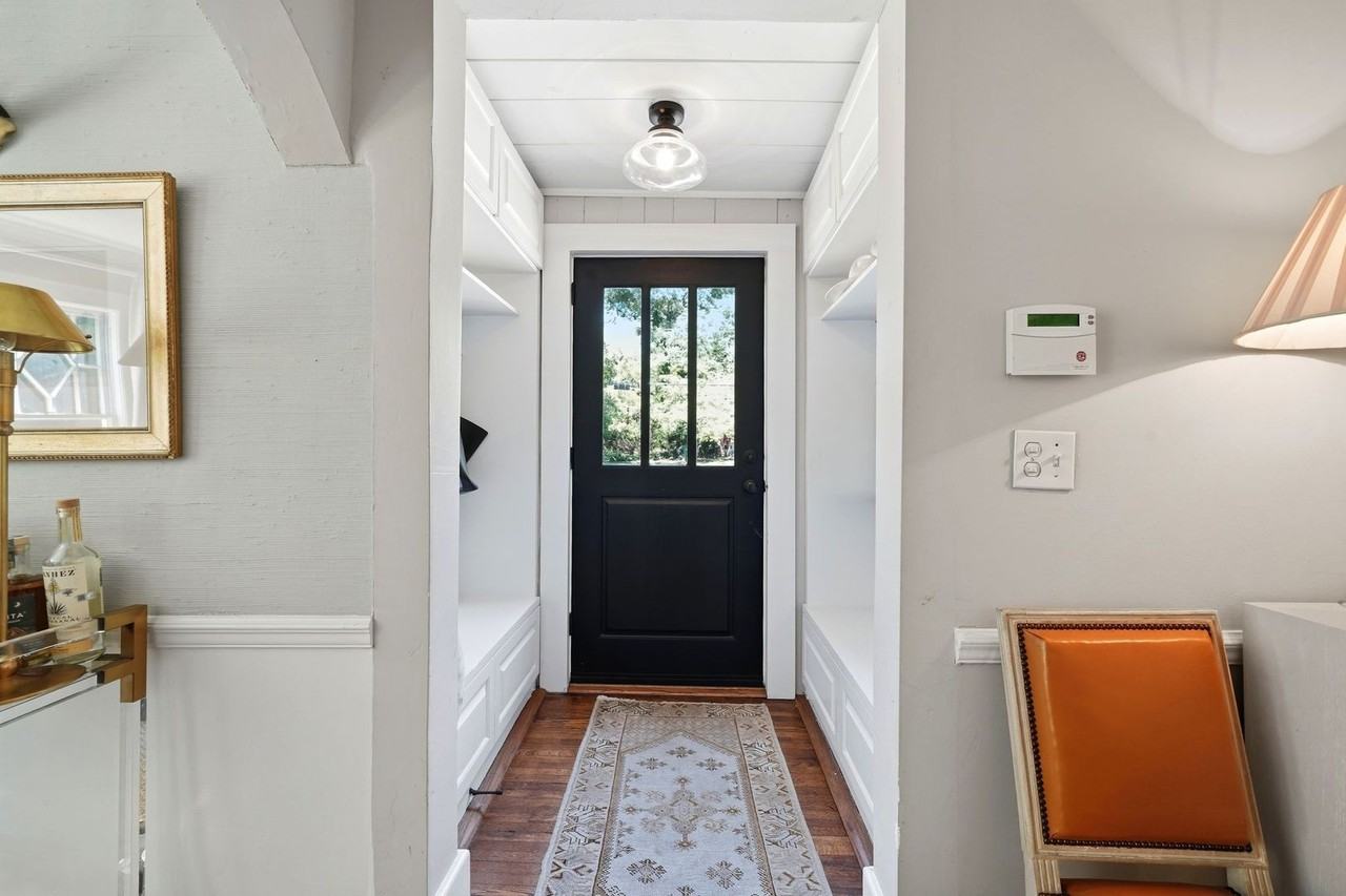 3305 Cambridge Rd - Photo 3 of 42