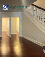 featured image of 4645 N 16th St
