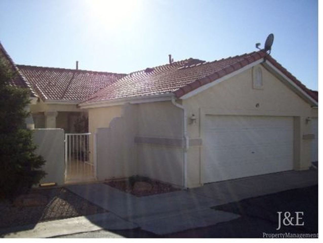 195 E Fiddlers Canyon Rd #45 - Photo 2 of 25