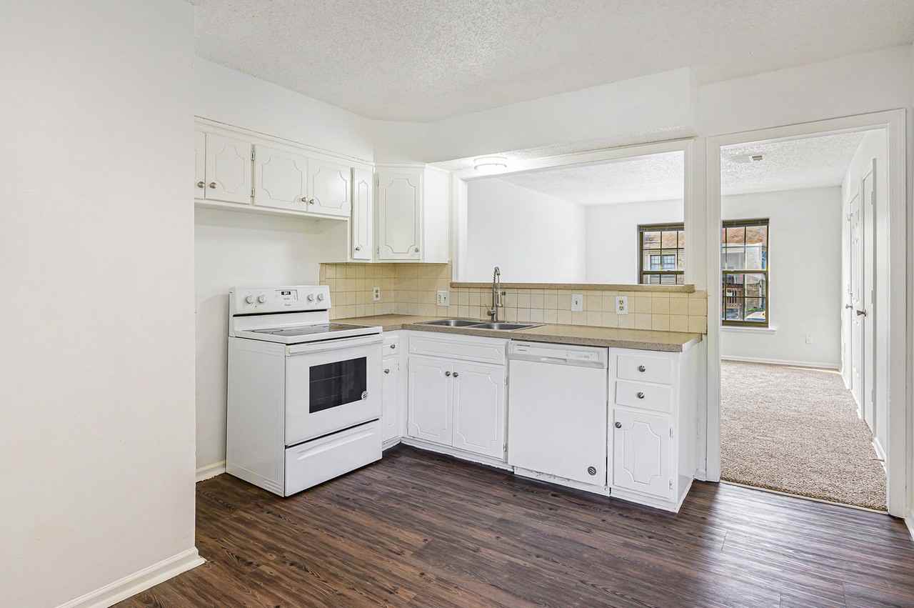 903 S Edgebrook Ln #C - Photo 6 of 16