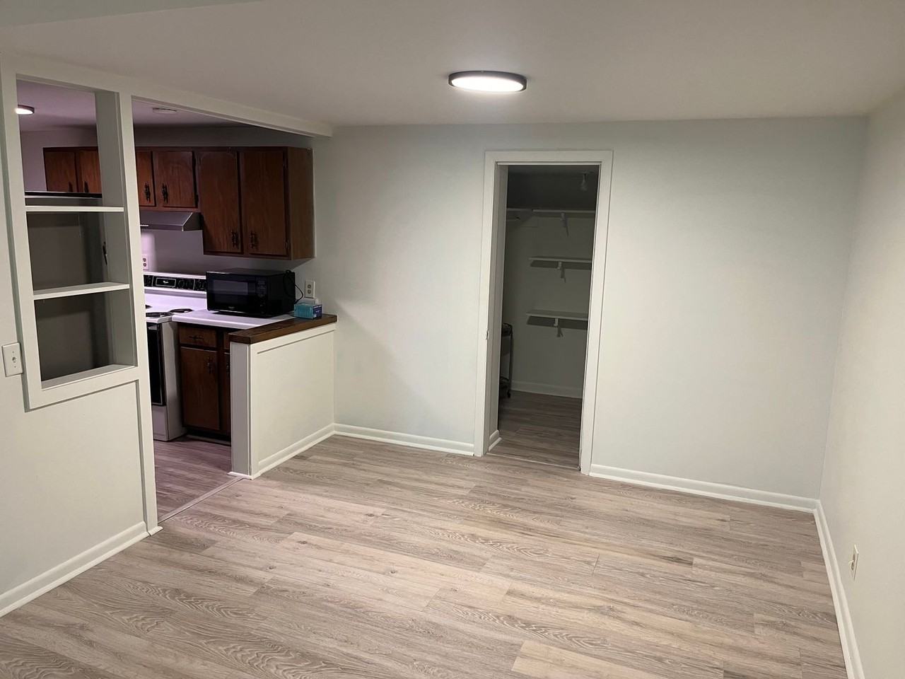 612 River Rouge Dr - Photo 2 of 10