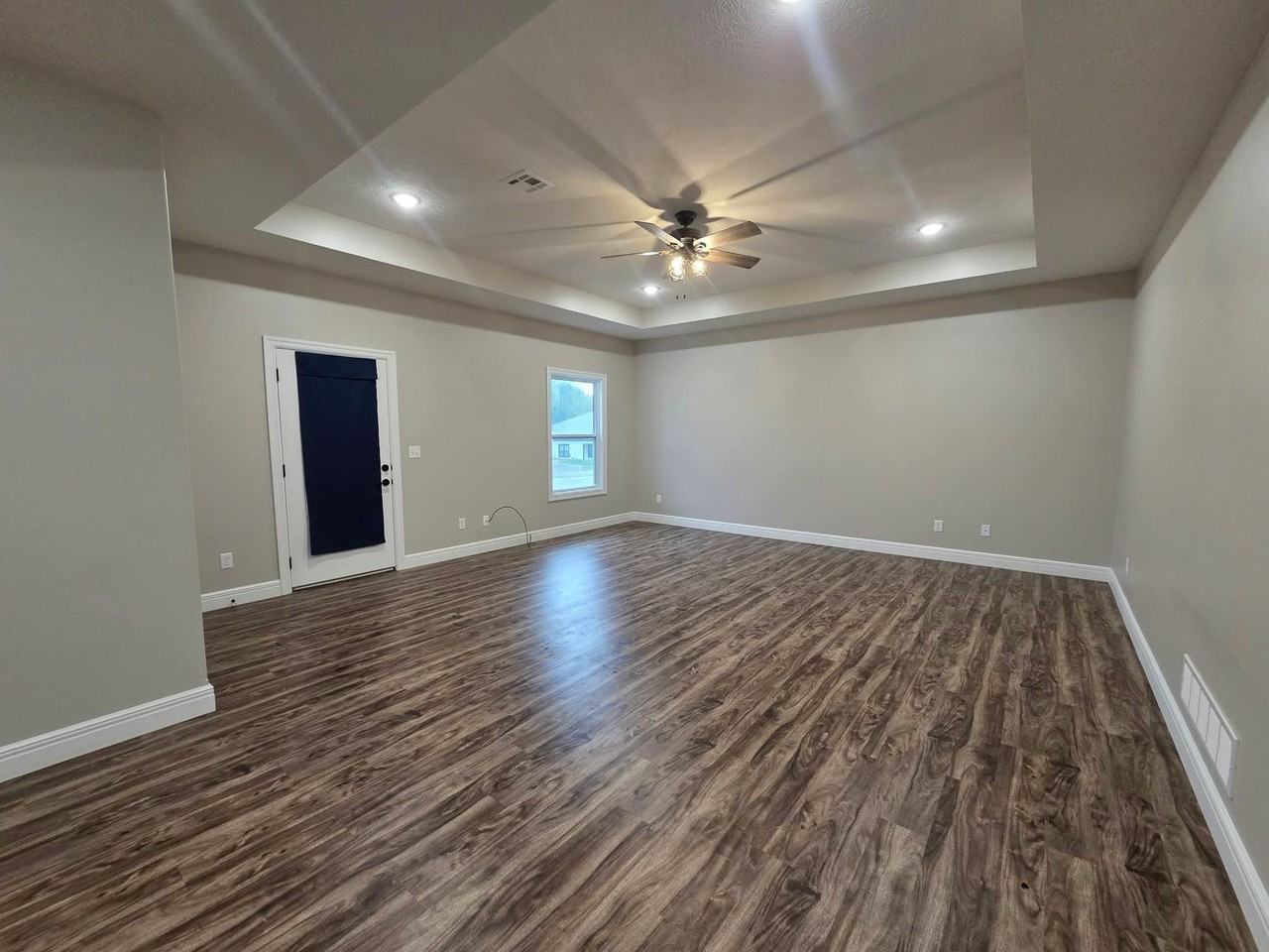 1630 Kenneth Dr - Photo 4 of 29