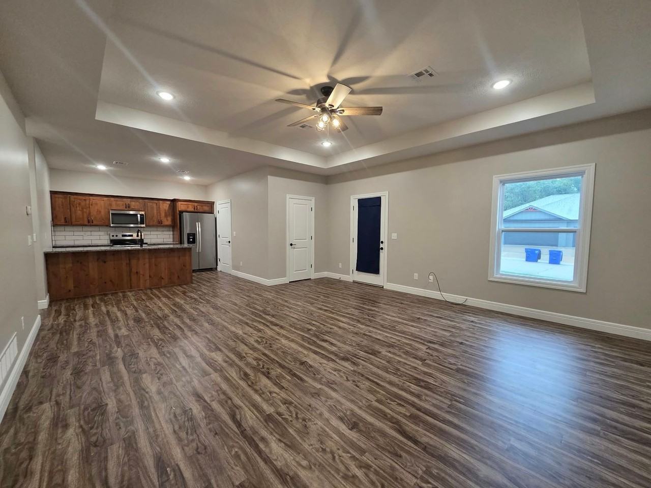 1630 Kenneth Dr - Photo 5 of 29
