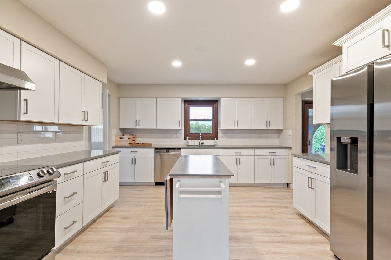 413 Camino Del Mundo - Photo 2 of 30