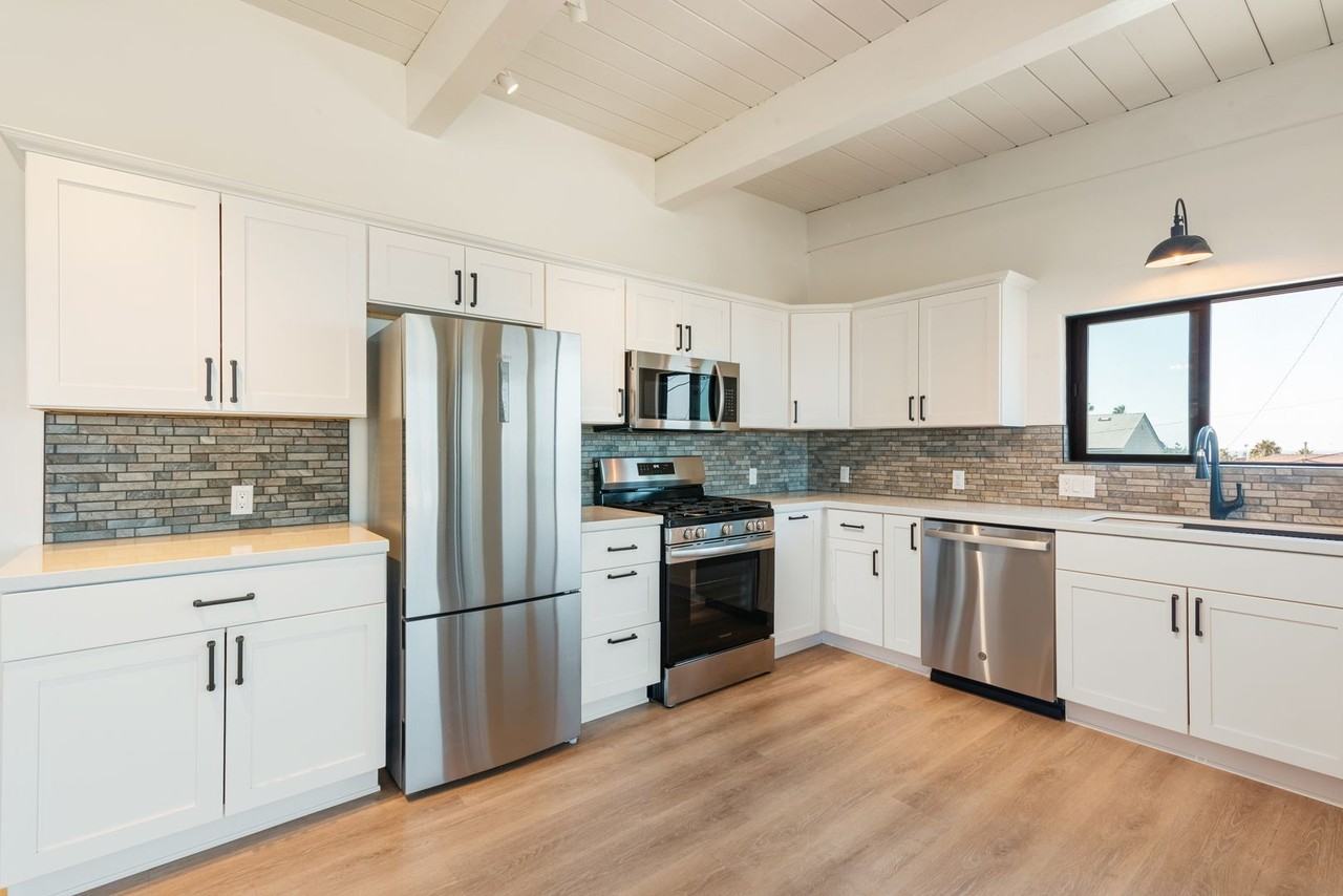 4527 Coronado Ave - Photo 5 of 32