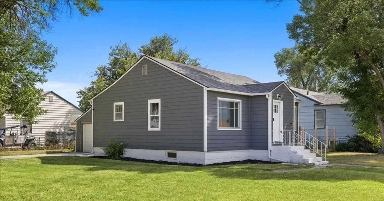12 Macarthur Ave - Photo 2 of 13