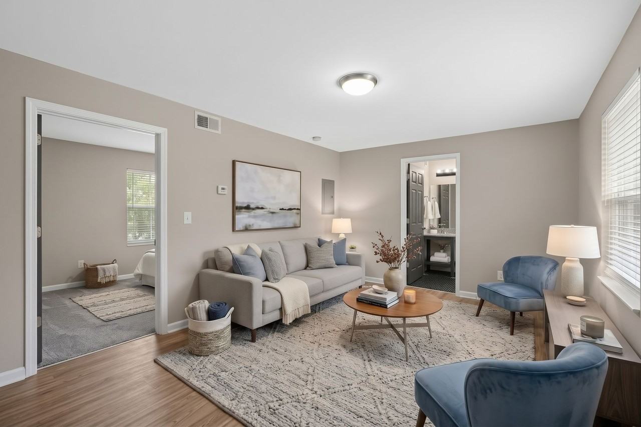 Eastside Crossing Apartments - Photo 5 of 39