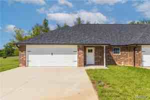 featured image of 400 E Deerwood Dr