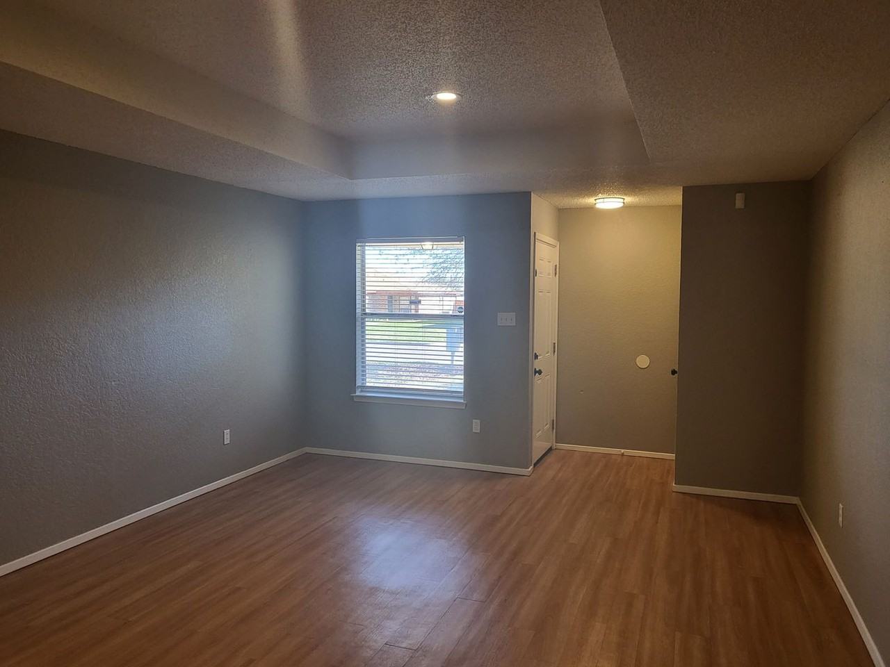 3700 Hulen Park Cir - Photo 4 of 23