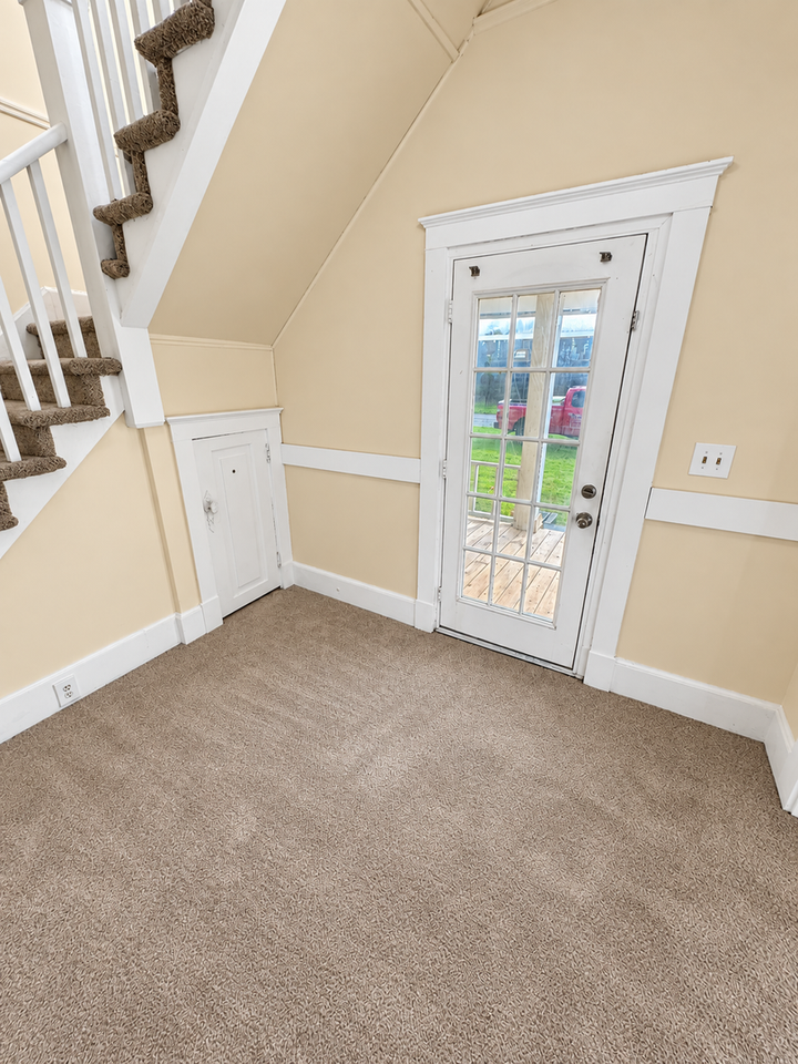 438 N Magnolia Ave - Photo 2 of 17