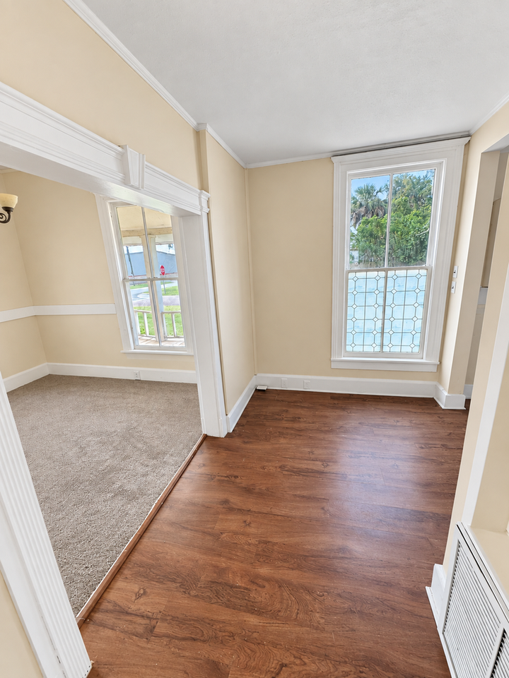 438 N Magnolia Ave - Photo 5 of 17