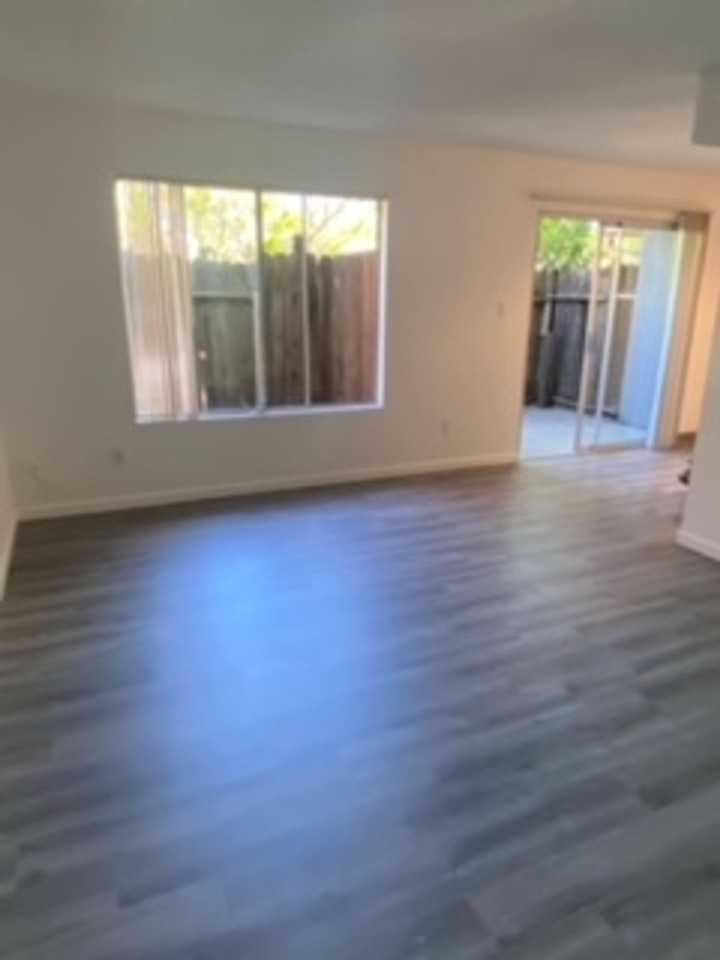 Crescent Villa Townhomes - Photo 3 of 50