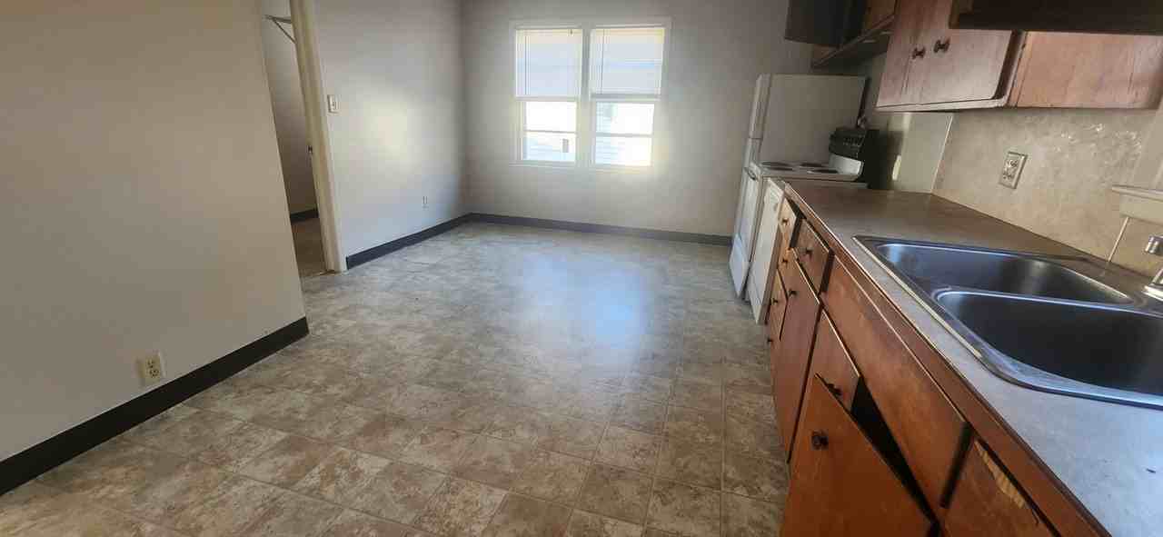 146 N Gow St - Photo 6 of 7