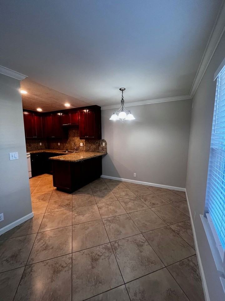 1311 Alturas St - Photo 5 of 9