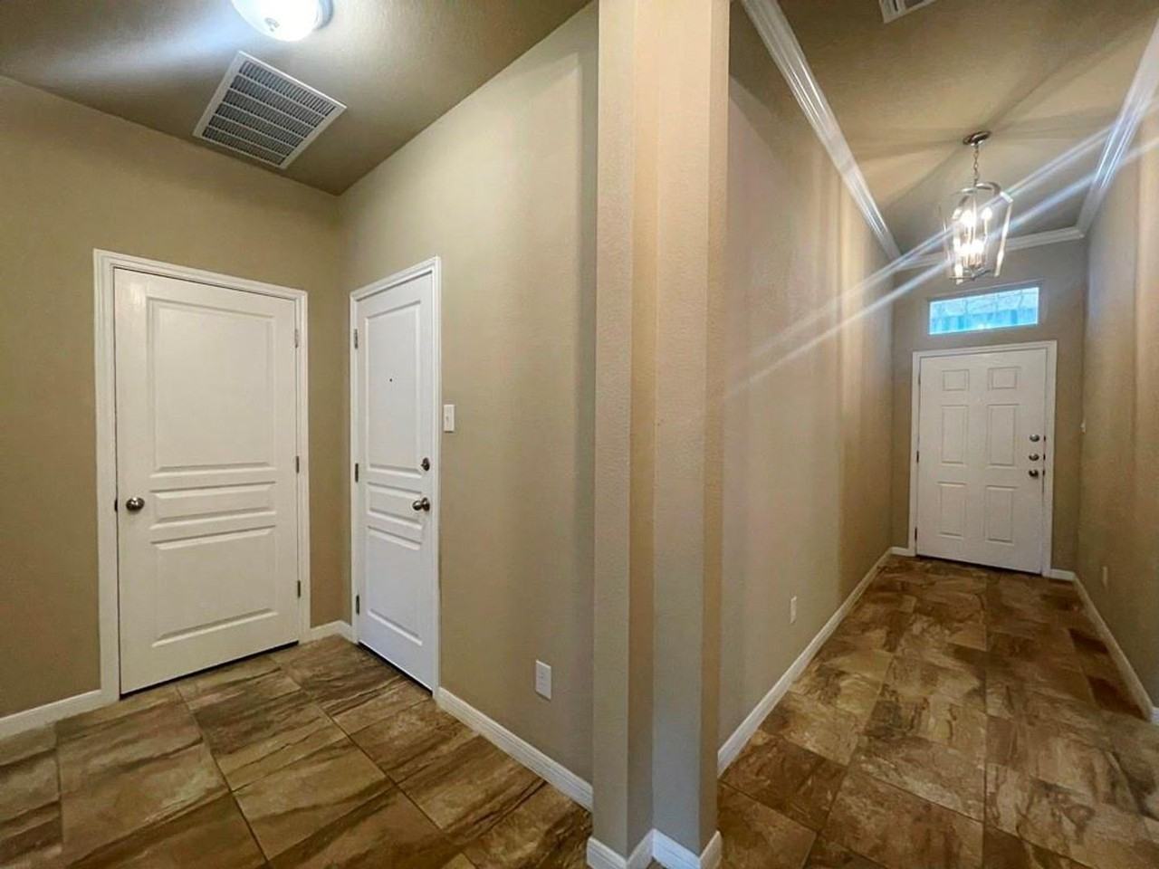 5820 Blackstone Dr - Photo 3 of 40