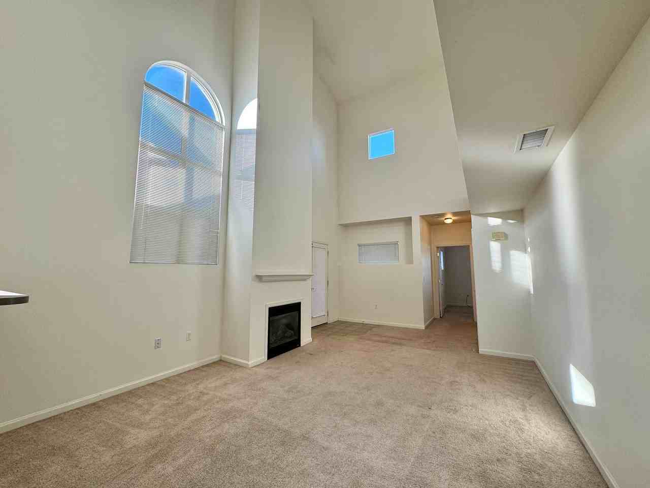 512 Lucca Dr - Photo 3 of 16
