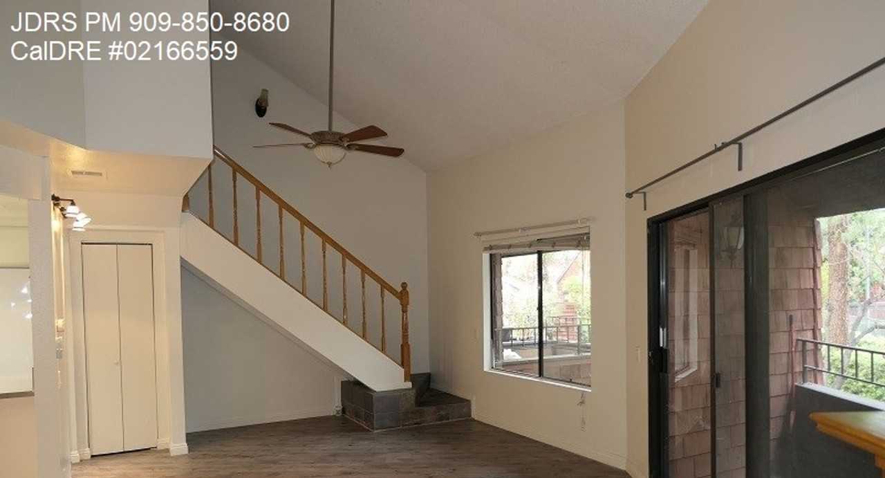 314 S Prospectors Rd #19 - Photo 5 of 9