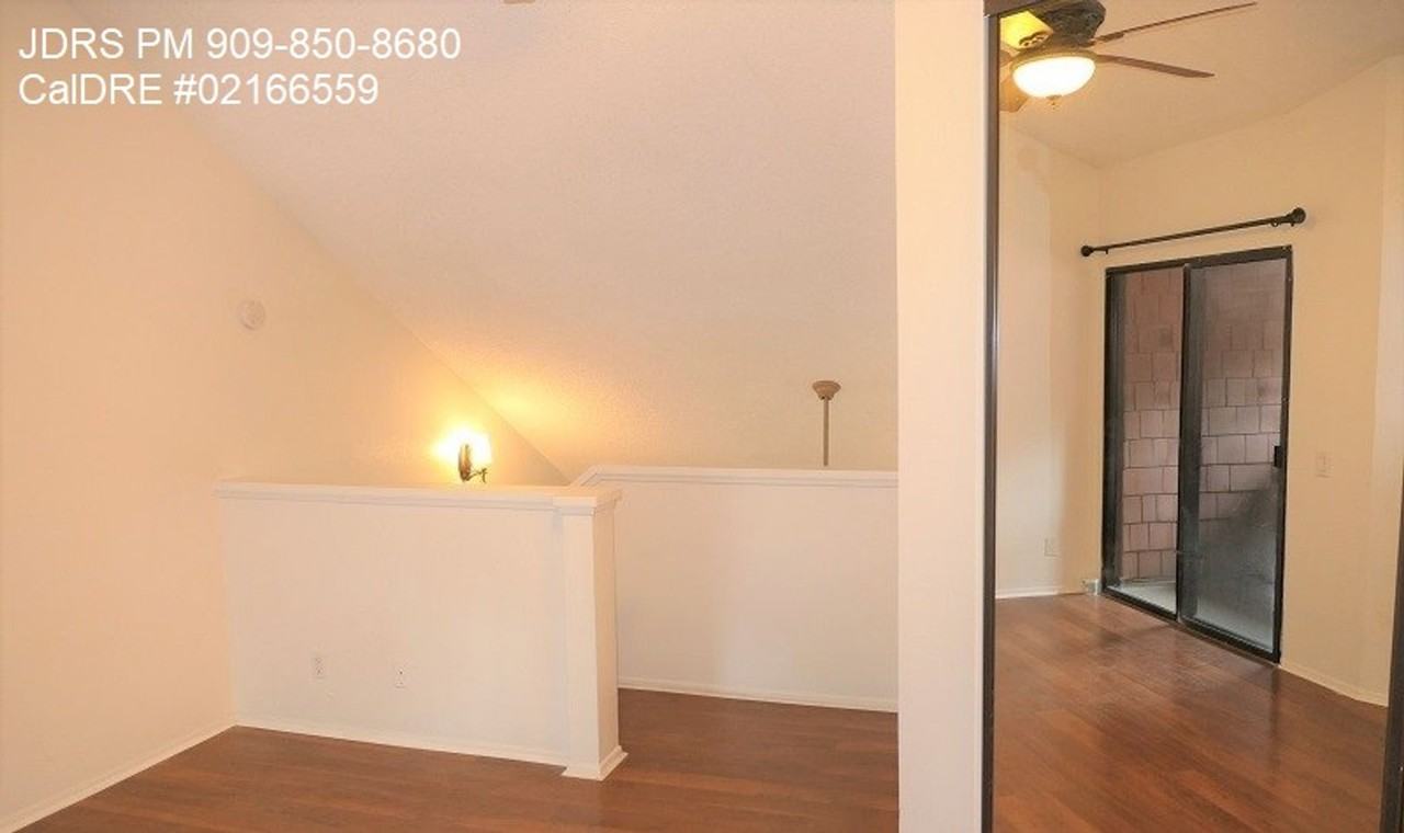 314 S Prospectors Rd #19 - Photo 6 of 9