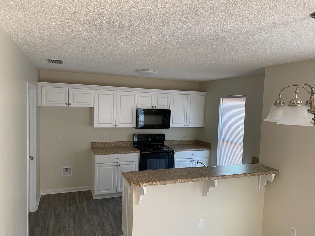 120 Twelve Oaks Ct - Photo 2 of 9