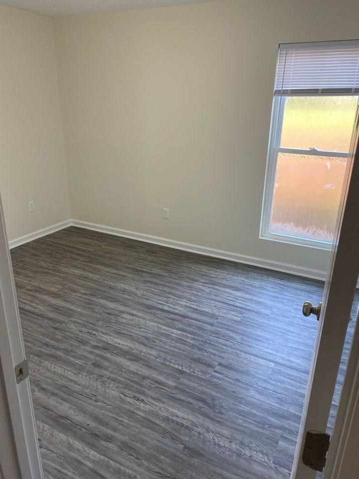 120 Twelve Oaks Ct - Photo 4 of 9