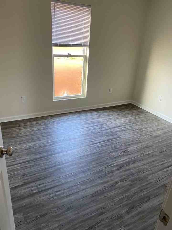 120 Twelve Oaks Ct - Photo 5 of 9
