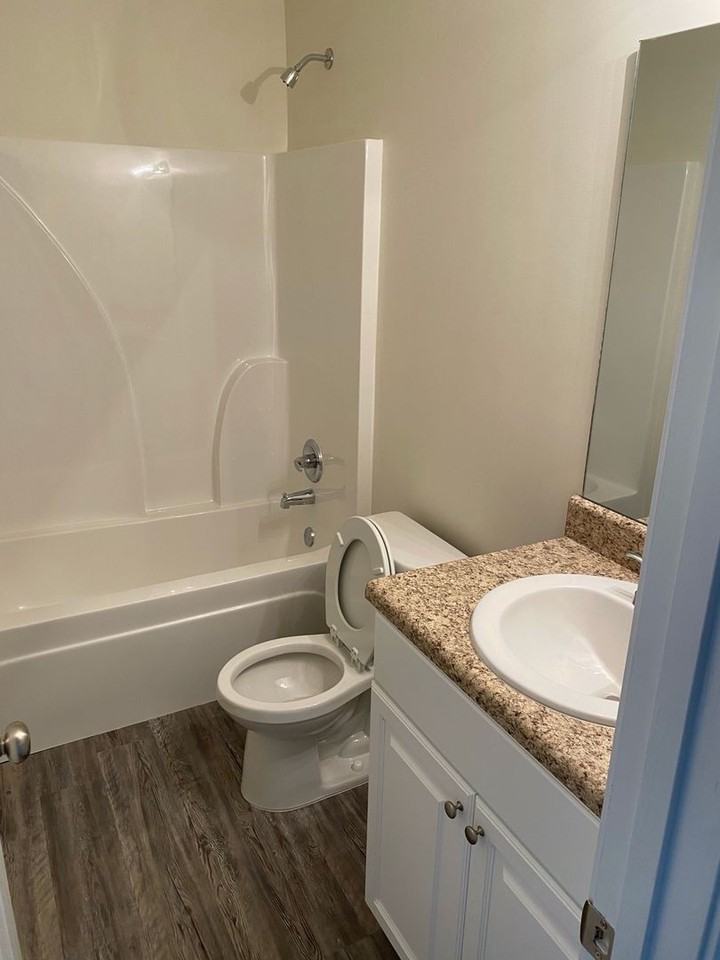 120 Twelve Oaks Ct - Photo 6 of 9