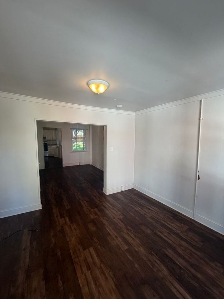 626 High St - Photo 3 of 17