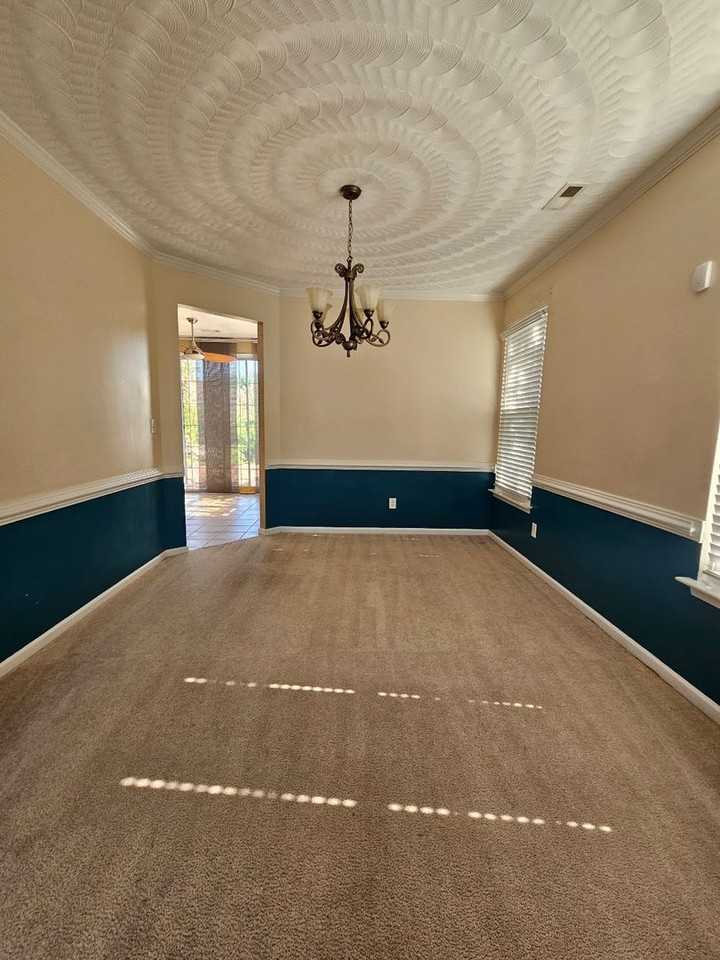 5916 5916 Hampshire Green St. - Photo 6 of 36