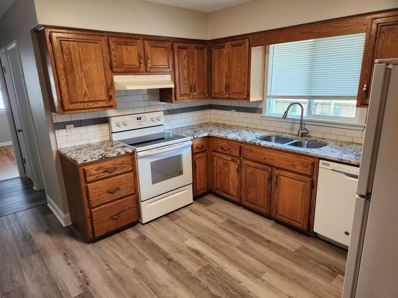 7410 Decatur St - Photo 4 of 15