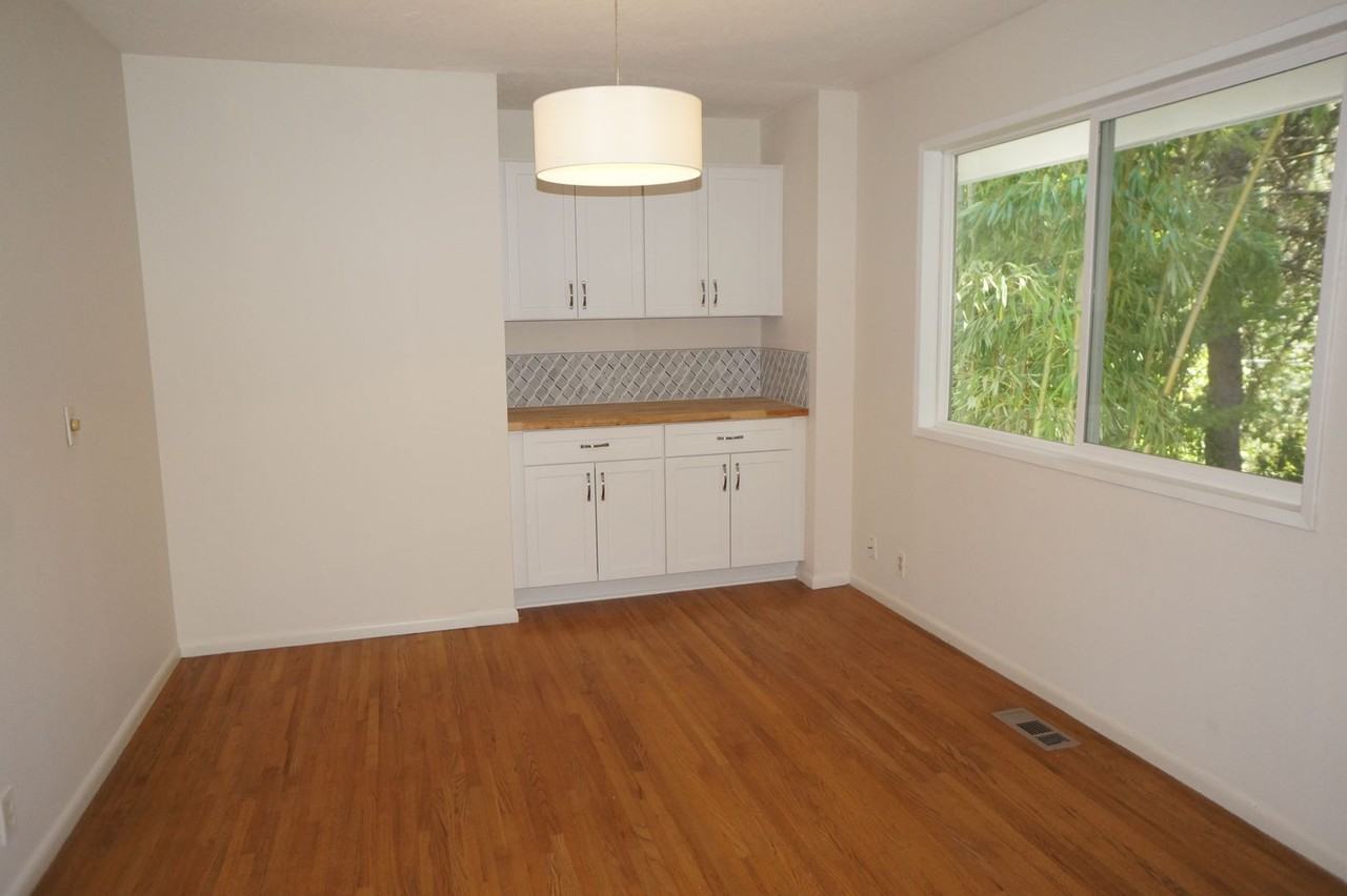 4020 Sw Lee St - Photo 7 of 45