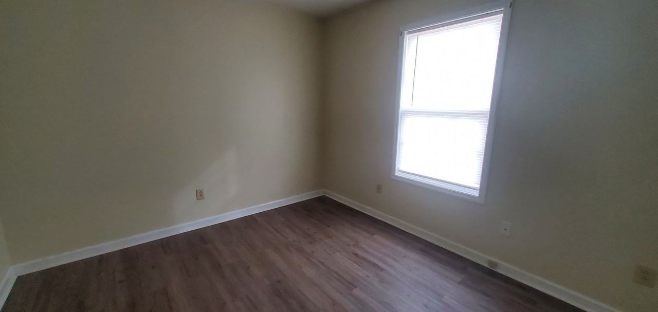 204 Bahia Ln - Photo 6 of 15