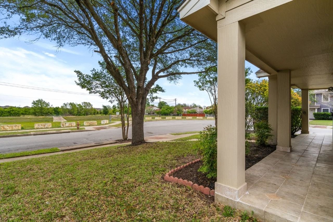 141 E Wild Senna Dr - Photo 4 of 29